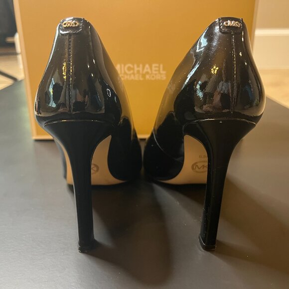 Gloss Black Michael Kors Heels – Size 6.5 - Picture 4 of 5